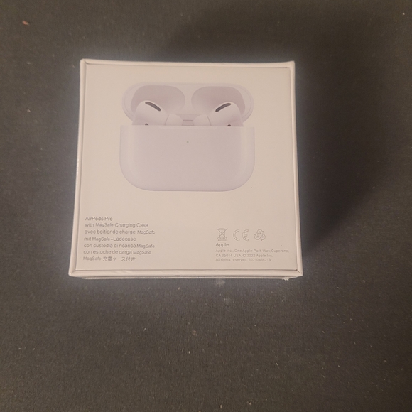 Airpods Pro 2nd Gen - Picture 1 of 3